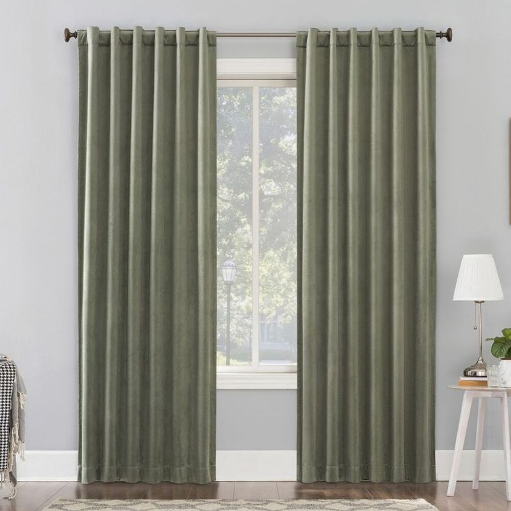 Sun Zero 50"x108" Amherst 100% Blackout Velvet Noise Reducing Thermal Extre